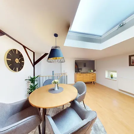 Sweethome - Luxus Apartment Auf 2 Etagen Magdeburgo Esterno foto